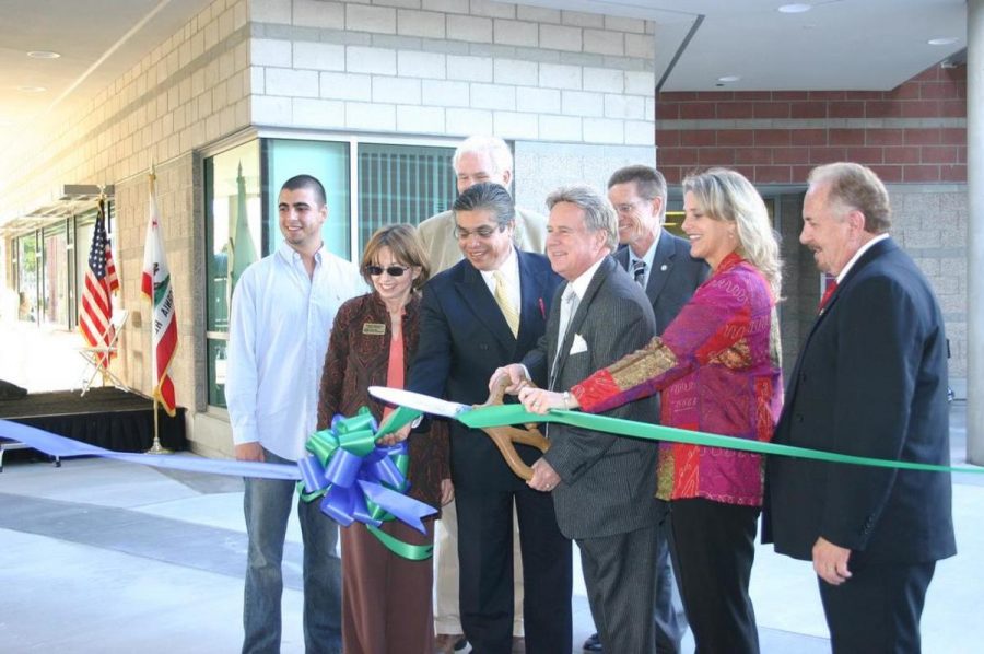 Members of the Ventura Community College District (VCCD) Board of Trustees and Oxnard College staff cut the ribbon at the dedication ceremony.