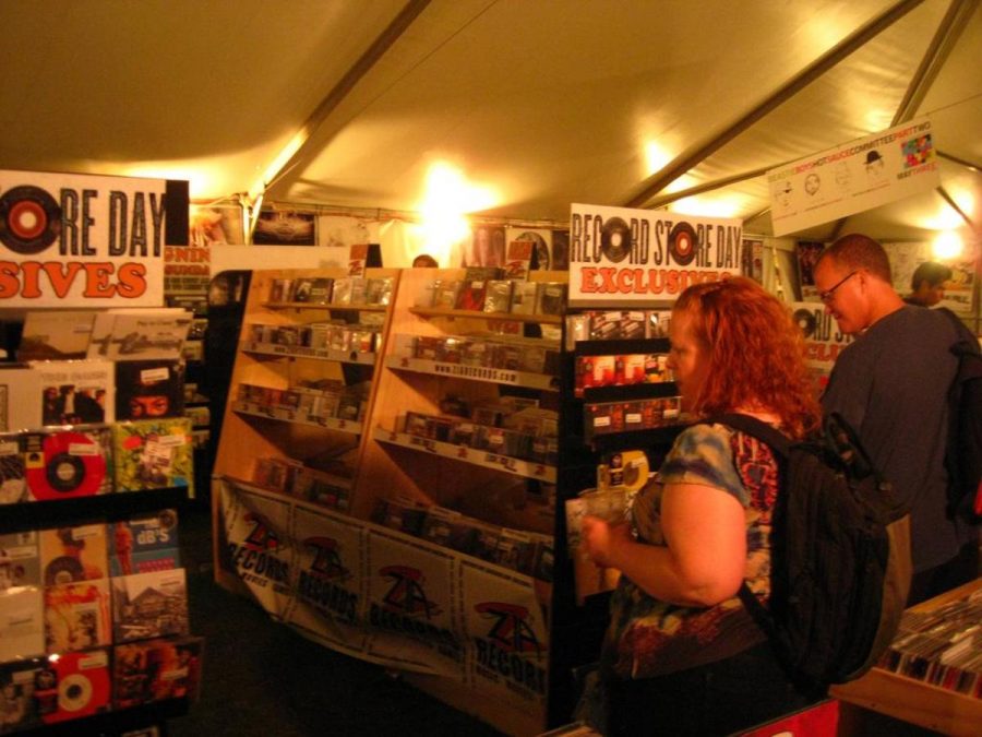 Save the music - The annual Coachella Music and Arts Festival participated in Record Store Day on April 16.