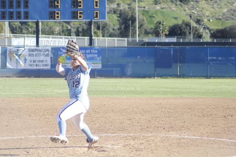 Pitcher Melissa Boundy winds up to throw to the plate. The Raiders defeated Santa Monica 8-4. Photo credit: Chase Oliver