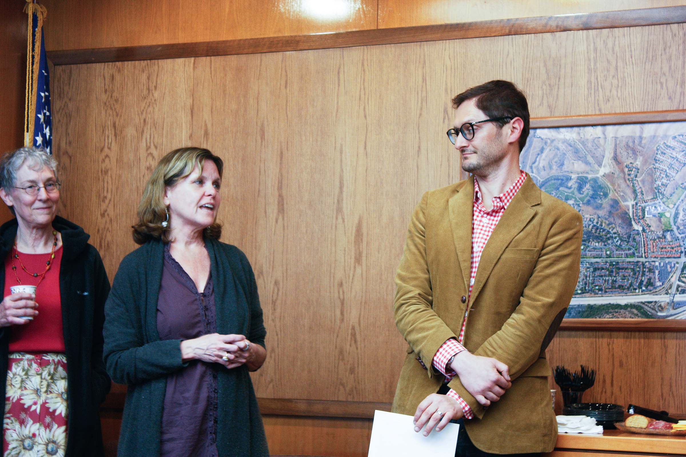 Awards ceremony honors newly-tenured faculty