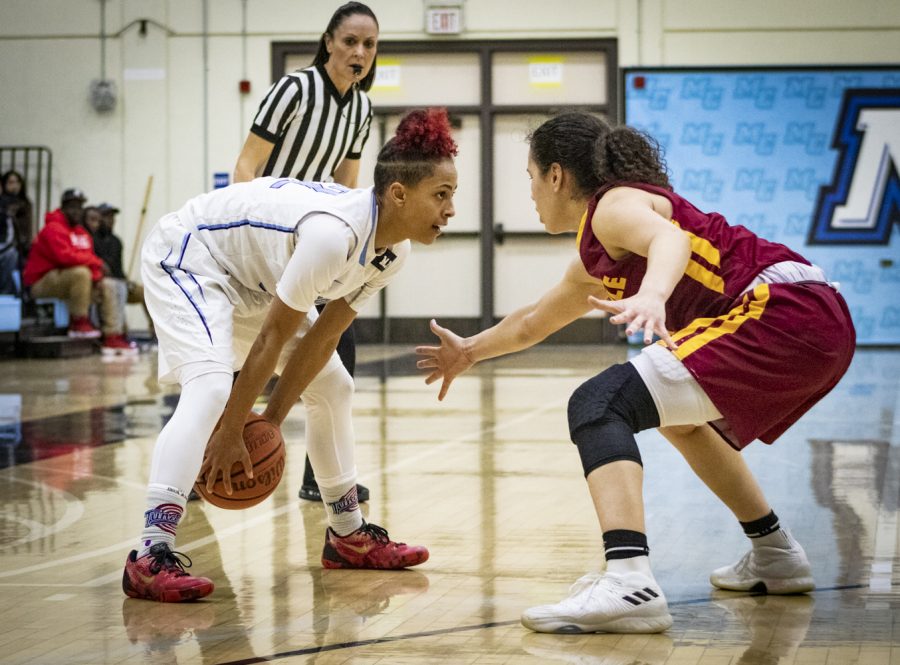 Freshman guard Breanna Calhoun faces off against sophomore guard Cheyenne Jankulovski, of Glendale College, during the Raiders CCCAA Southern California regional final at home against the Vaqueros on Saturday, March 9. The Raiders won 79-66. Photo credit: Evan Reinhardt