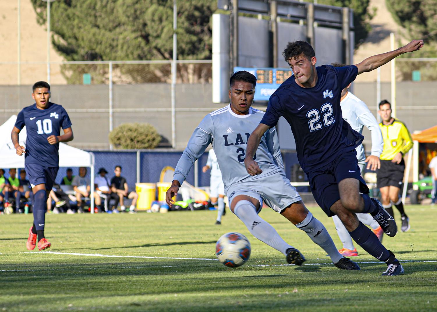 Sports Roundup An inside look at Moorpark College sports Nov. 411