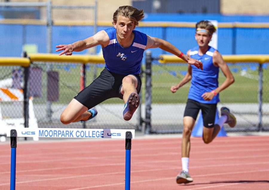 Jack+Franklin+jumps+over+a+hurdle+last+season++during+the+men%E2%80%99s+110+meter+hurdles+race+on+Friday%2C+April+16%2C+2021+in+Moorpark%2C+CA.+Photo+credit%3A+Ryan+Bough