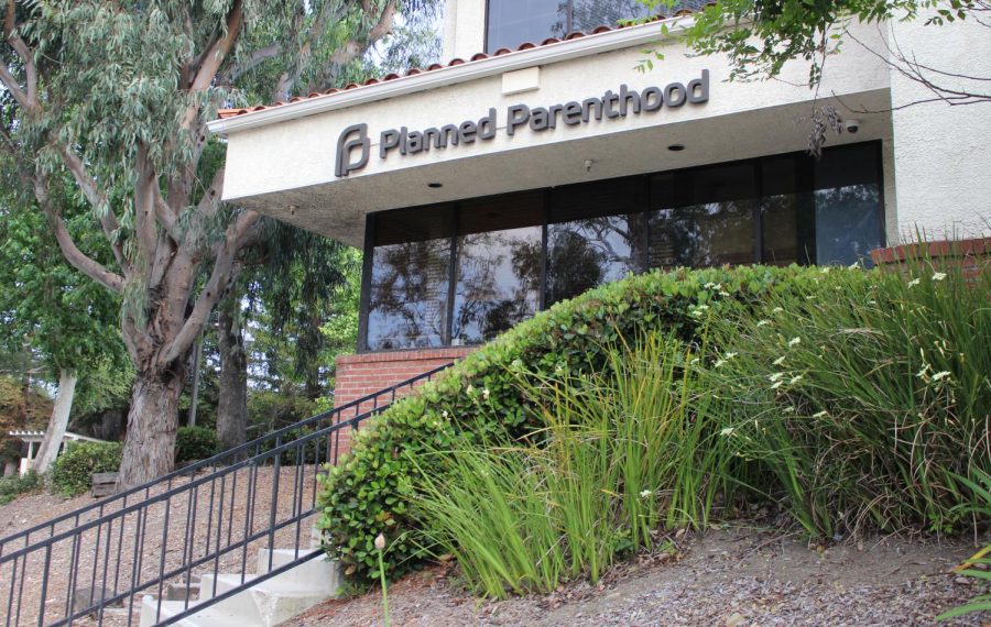 The Planned Parenthood in Newbury Park remained open on May 18. Photo credit: Sulor Garretson